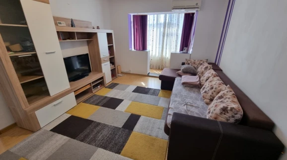 Oferta Apartament de vanzare 3 camere semidecomandat Mircea cel Batran imagine 1